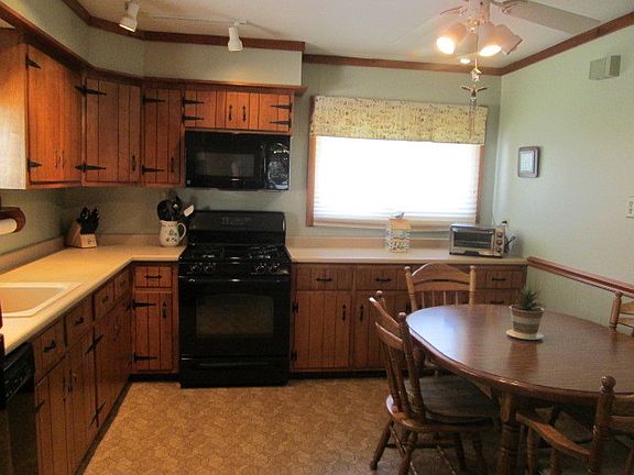 4th image of 154 Blackhawk Dr