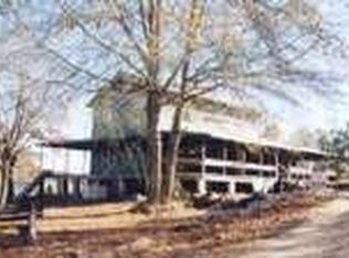 93 Jones Dr, Comer, GA 30629