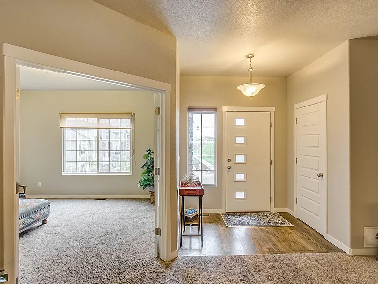 2335 Falkirk Dr — Photo 8