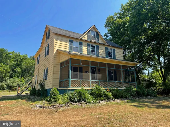 3690 Cedarville Rd, Cedarville, NJ 08311