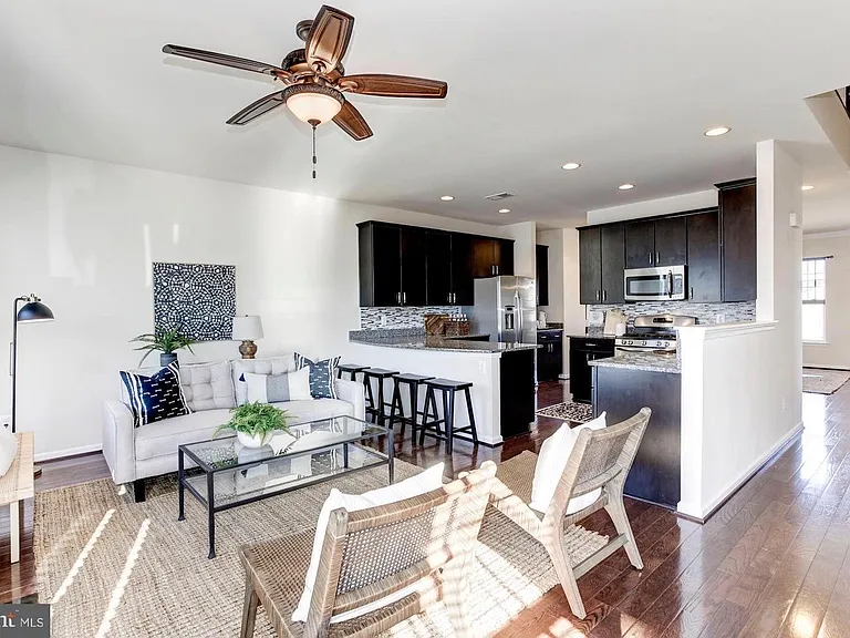 9210 Dawkins Crest Cir — Photo 4