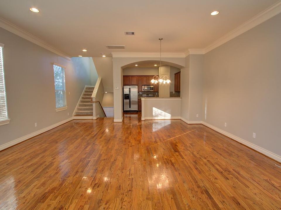 Spacious Living Area
