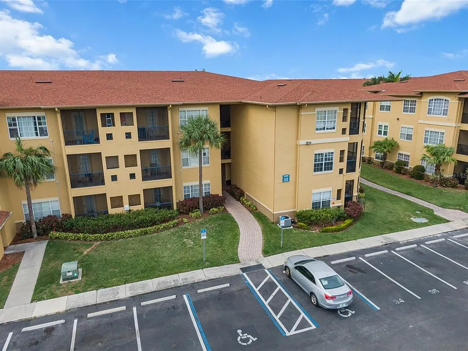 4305 Bayside Village Dr #104