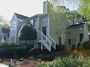 305 Glenleaf Dr, Peachtree Corners, GA 30092