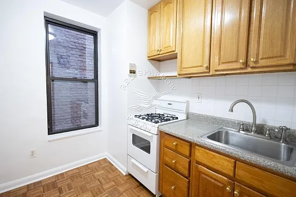 Rented by Red Sparrow Realty Group | media 1