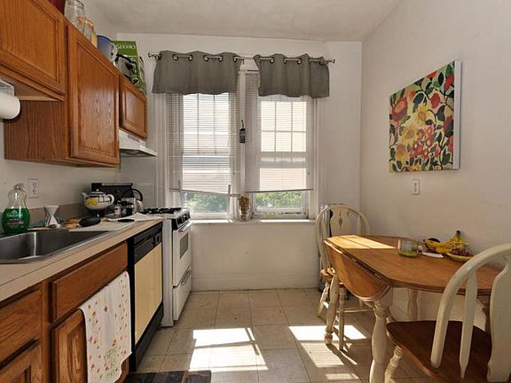 5th image of 41 Mount Hood Rd #10