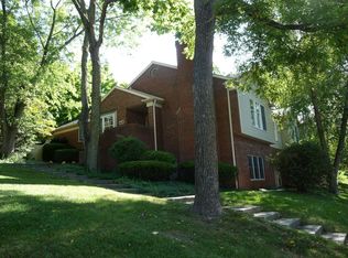 2618 E Windermere Woods Dr, Bloomington, IN