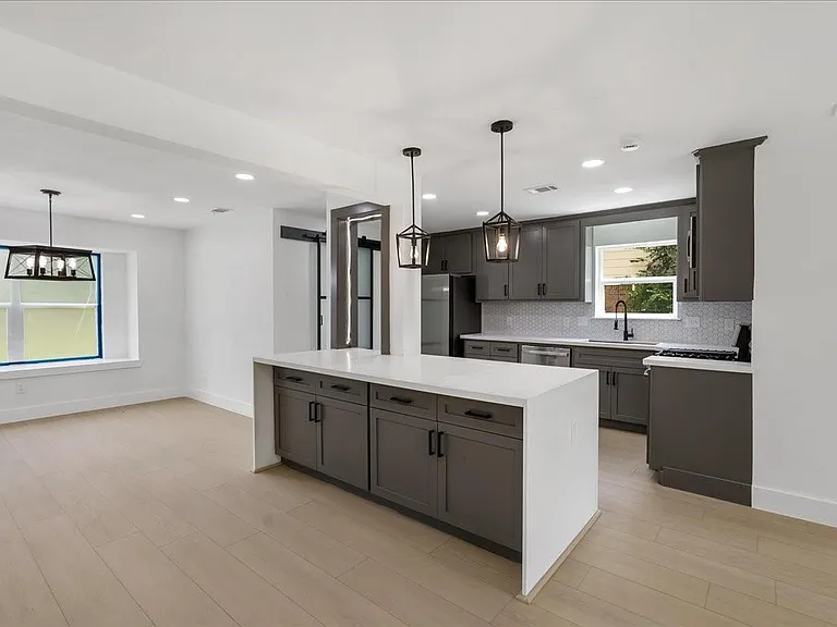 3234 Cherry Springs Dr — Photo 6