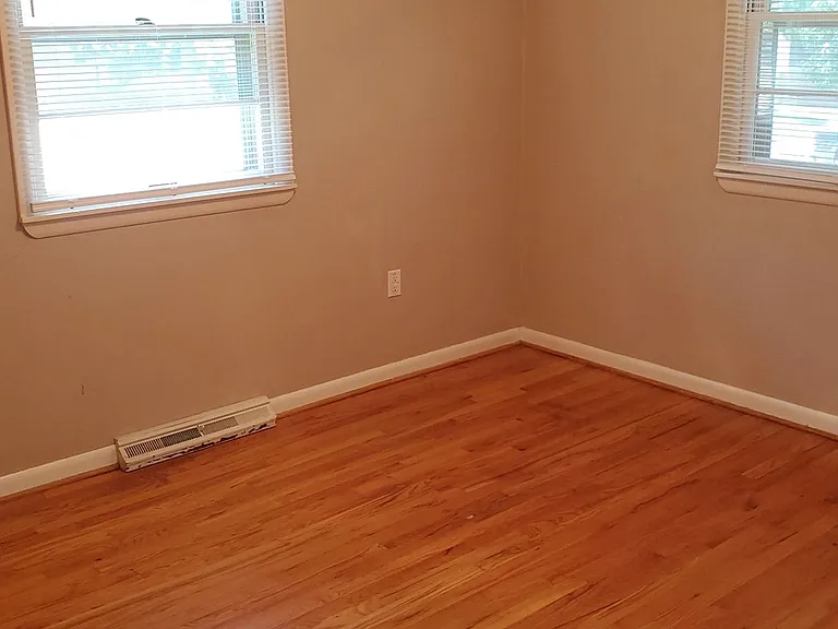 1607 Highridge Dr — Photo 10