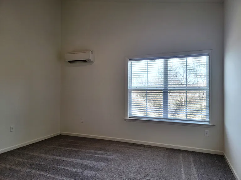 4611 Commerce St #104 — Photo 14