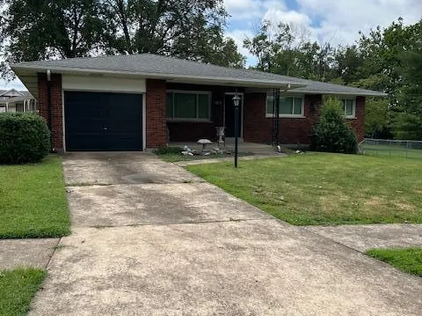 7116 Laclede Meadows Dr, Saint Louis, MO 63123