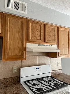 3709 Wellesley Dr NE #B — Photo 29