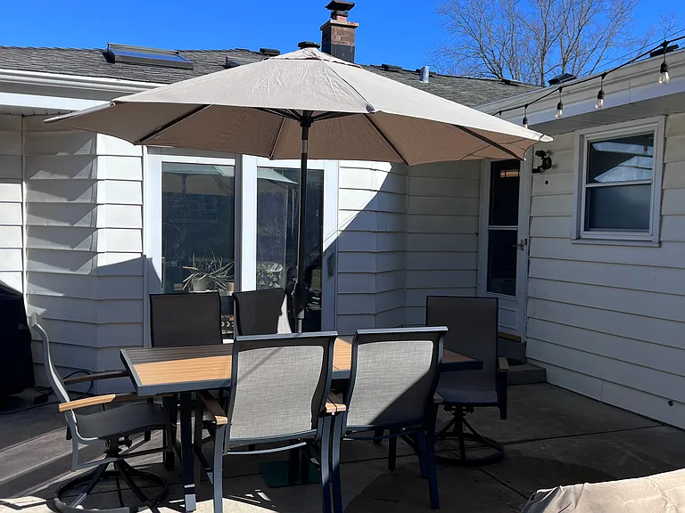 6455 N Pine Shore Dr — Photo 2