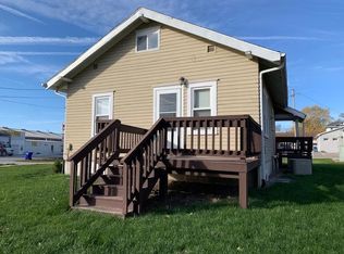 189 1st St E #A, Riverside, IA 52327