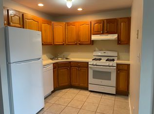 145-33 232nd St #2B, Springfield Gardens, NY 11413