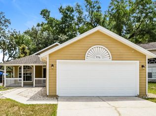 996 Maple Ct, Apopka, FL 32703