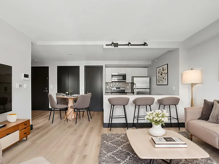 88 Linden Blvd #7B — Photo 1