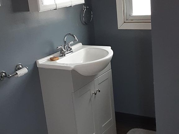 5th image of 43 S Thomas Ave #2