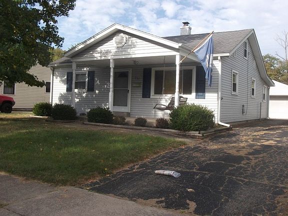 2nd image of 251 W Circle Dr
