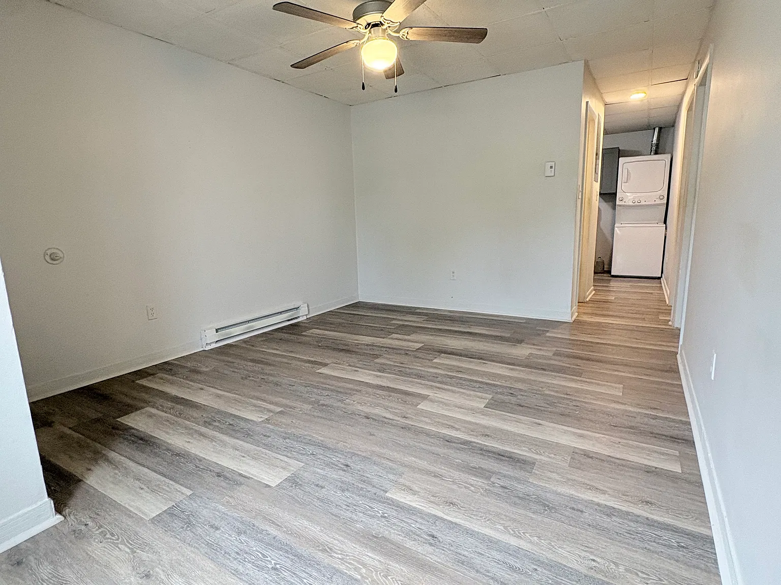 2 bed, 900 sqft, $1,500 — Photo 3
