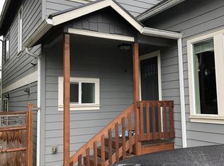 9223 SW Terwilliger Blvd #A, Portland, OR 97219