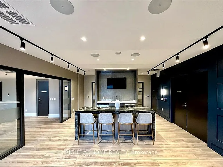 286 Main St #518 — Photo 42