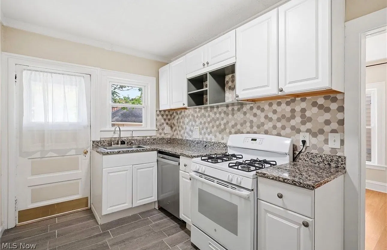 1 bed, 1100 sqft, $1,550 — Photo 1