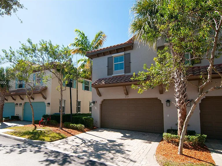 4357 Cascada Cir #4357 — Photo 57