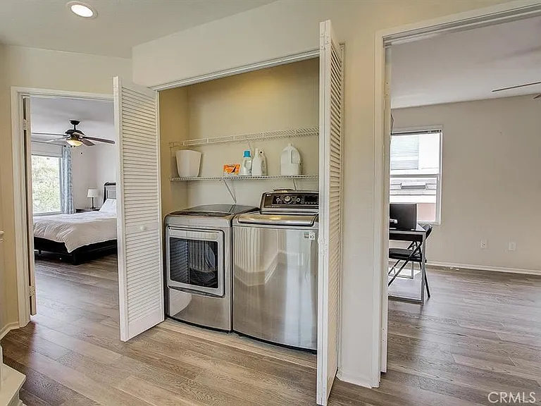 28545 Calex Dr — Photo 22