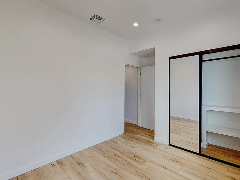 16010 Cantlay St #2 — Photo 16