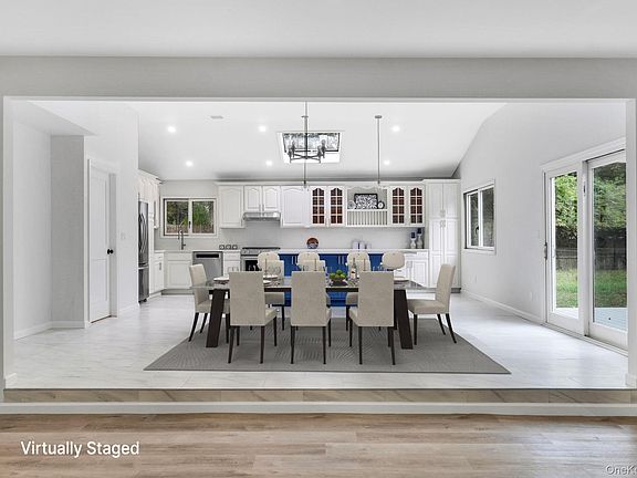 5th image of 11 Wildwood Road