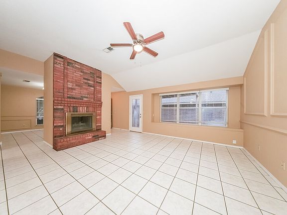 3rd image of 9109 Orchard Blvd