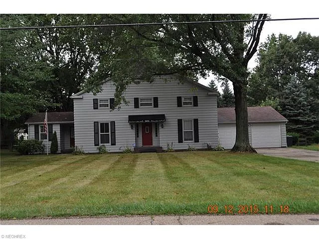 5433 Fleetwood Ave NW photo 1