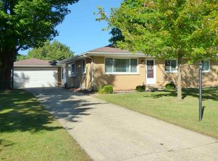 19265 Staffordshire Dr, South Bend, IN