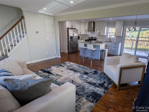 3rd image of 62 Bellevue Ave