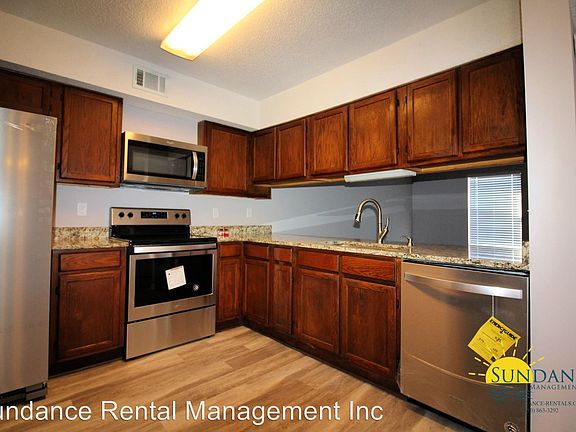 3rd image of 411 Nordic Ln NW APT E