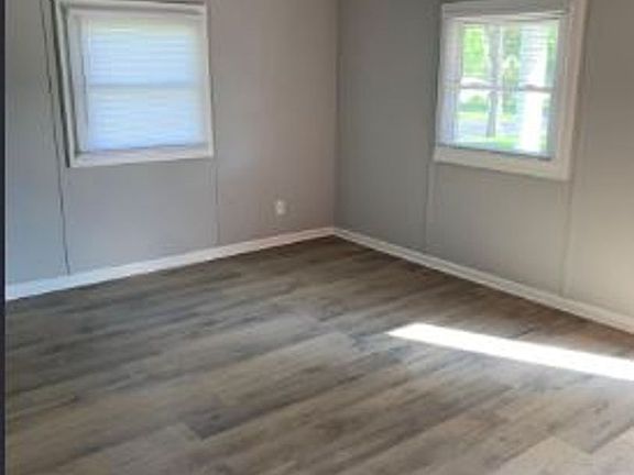 2nd image of 1038 Marcellus Dr #Z1