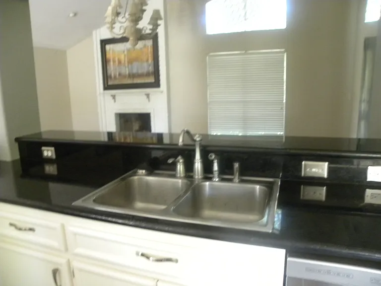 3234 Dunbarton Oak St — Photo 7