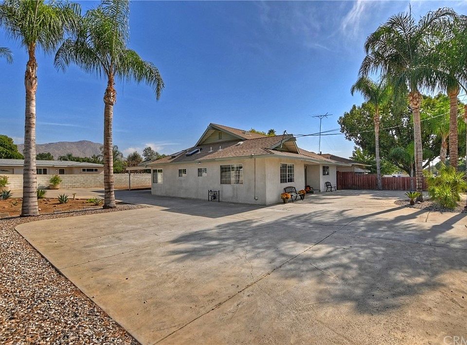 21981 Grand Terrace Rd, Grand Terrace, CA 92313 Zillow