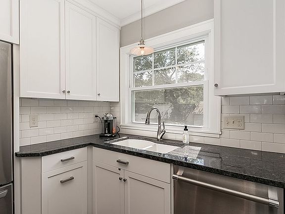 4th image of 4732 Beard Ave S