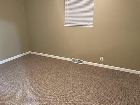 5th image of 2222 Bradley St