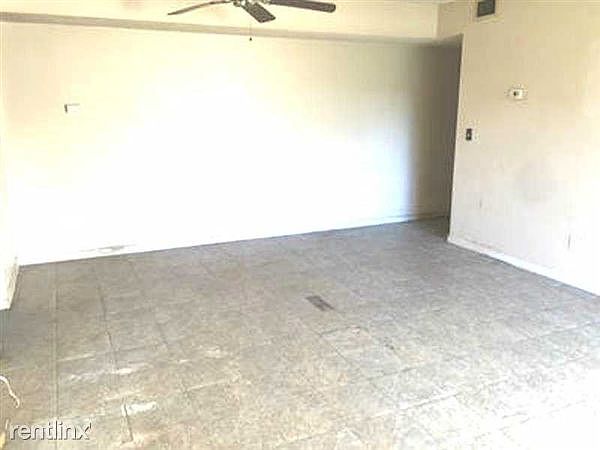 F1334397_301_22