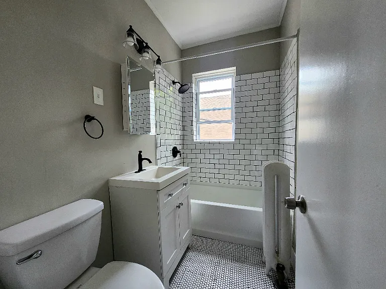 7850 S Burnham Ave #2N — Photo 8