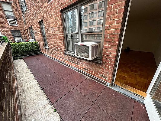 1st image of 250 E 39th St APT 11M