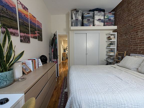 2nd image of 190 Columbus Ave APT 1D