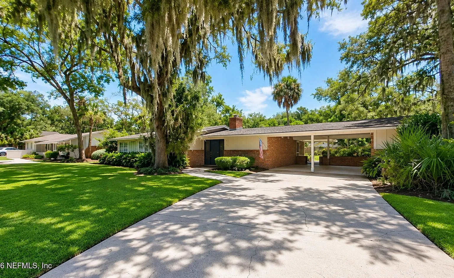 3 bed, 2.0 bath, 1522 sqft, $3,000 — Photo 2
