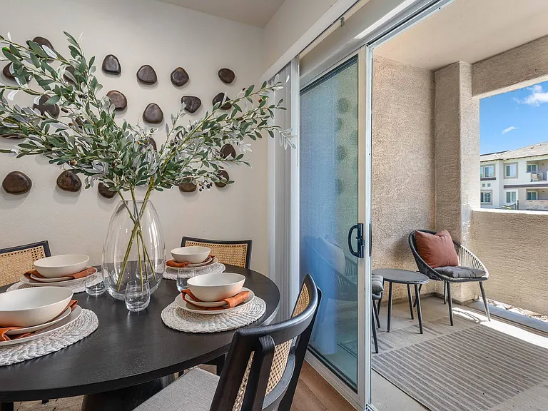 Altair Apartments — Photo 39