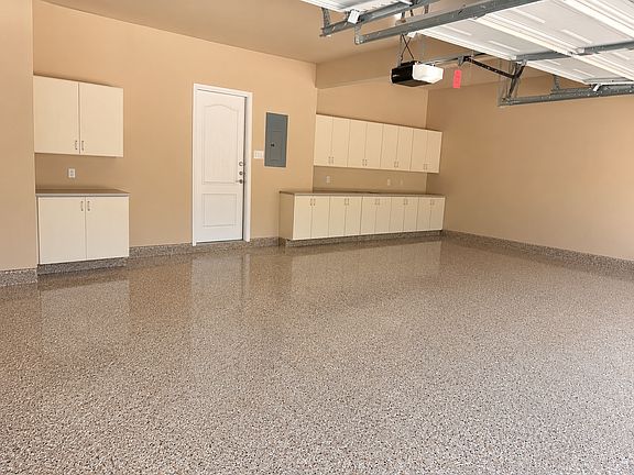 3rd image of 1101 Dry Creek Cv