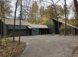 15411 Woodcliffe Trl, Fort Wayne, IN 46845