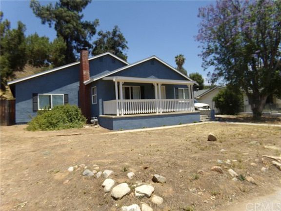 2nd image of 665 Acacia St